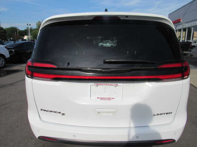 2025 Chrysler Pacifica Limited
