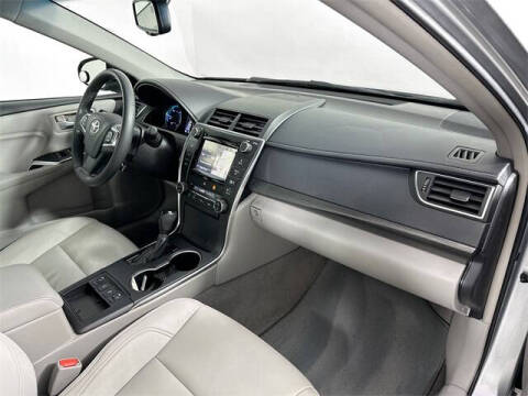 2016 Toyota Camry Hybrid XLE