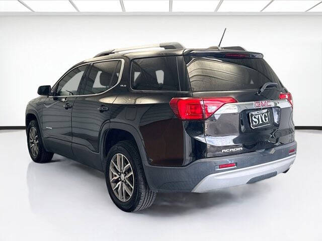 2017 GMC Acadia SLE-2