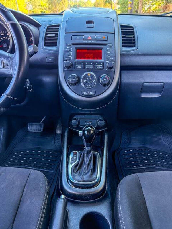 2012 Kia Soul +