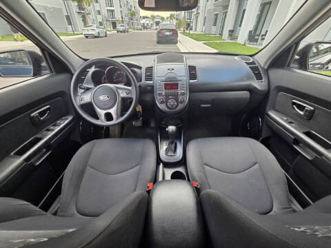 2011 Kia Soul +