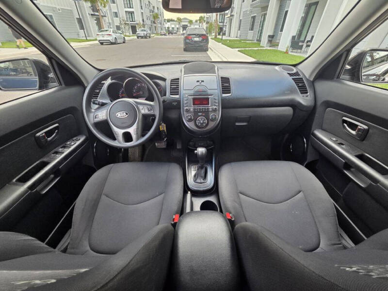 2011 Kia Soul +