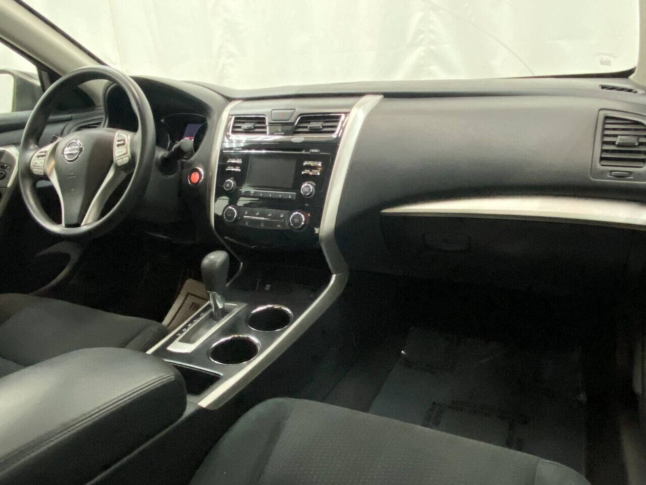 2015 Nissan Altima 2.5 SV 4dr Sedan - Black exterior view 11