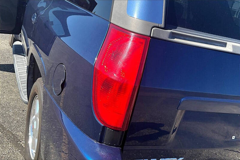 2004 GMC Envoy XUV SLT