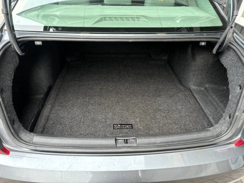 2016 Volkswagen Passat 1.8T S