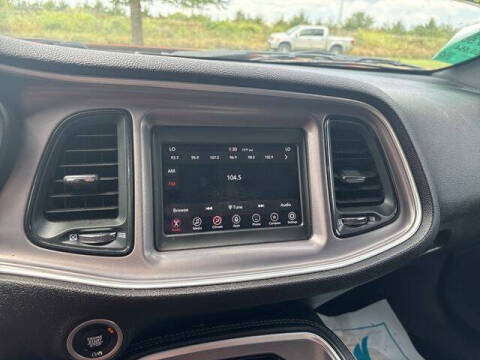 2022 Dodge Challenger SXT