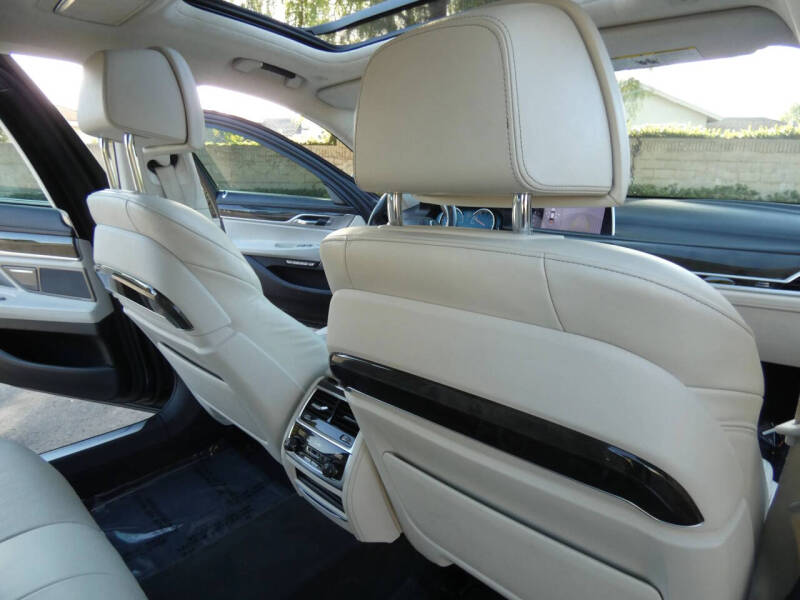 2016 BMW 7 Series 750i xDrive