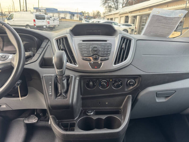 2016 Ford Transit 150 XLT