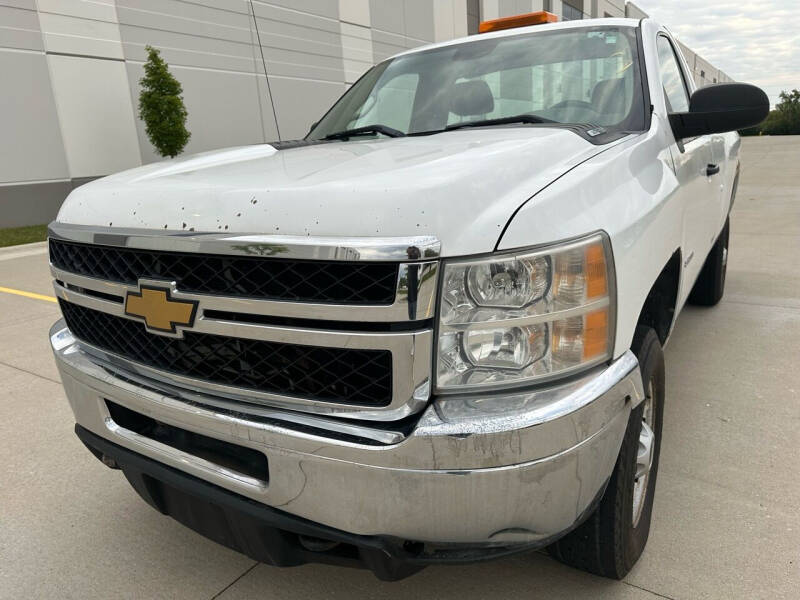 Used 2014 Chevrolet Silverado 2500HD Work Truck with VIN 1GC0CVCGXEF119319 for sale in Elmhurst, IL