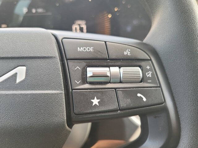 2025 Kia K4 LX