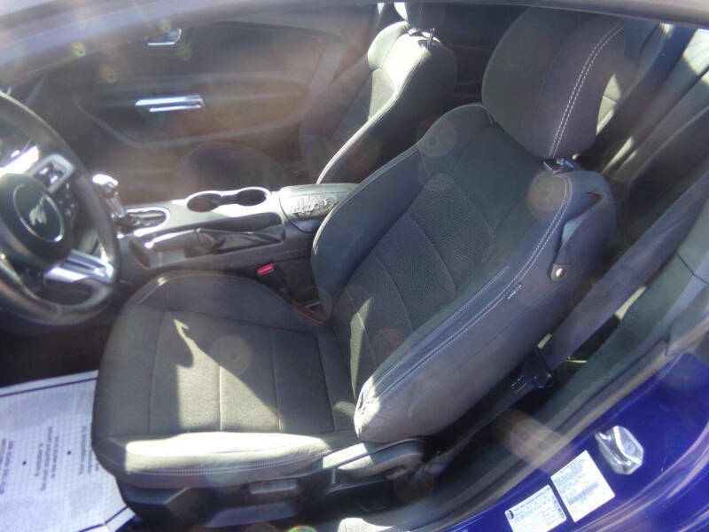 2015 Ford Mustang V6