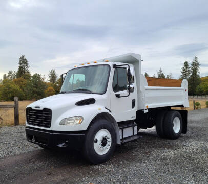 2005 Freightliner Dump Truck for sale at CPMTRUCKSALES.COM in Central Point OR