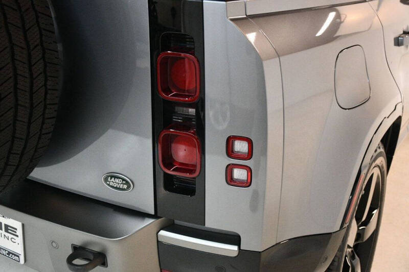 2023 Land Rover Defender 110 X-Dynamic SE