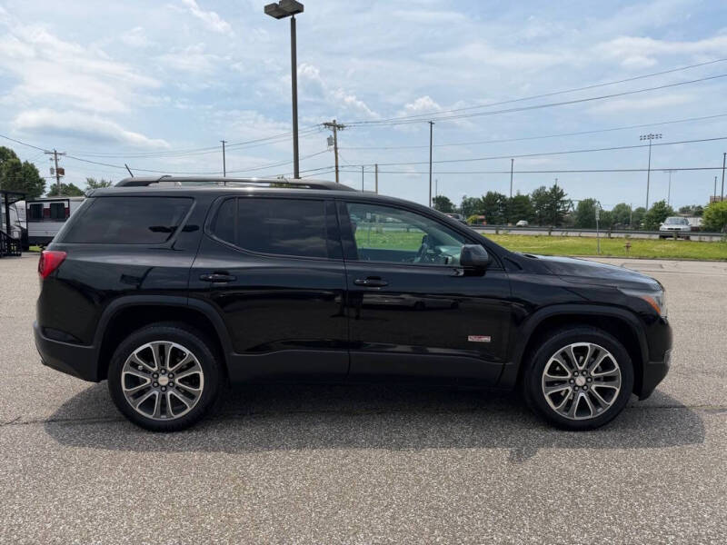 2017 GMC Acadia SLT-1