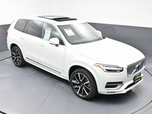 2024 Volvo XC90 B5 Plus Bright Theme