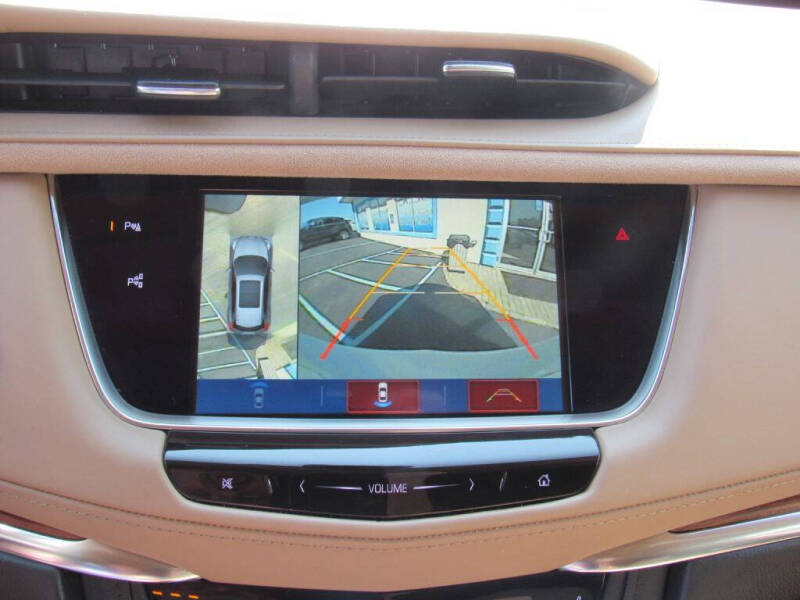 2019 Cadillac XT5 Platinum