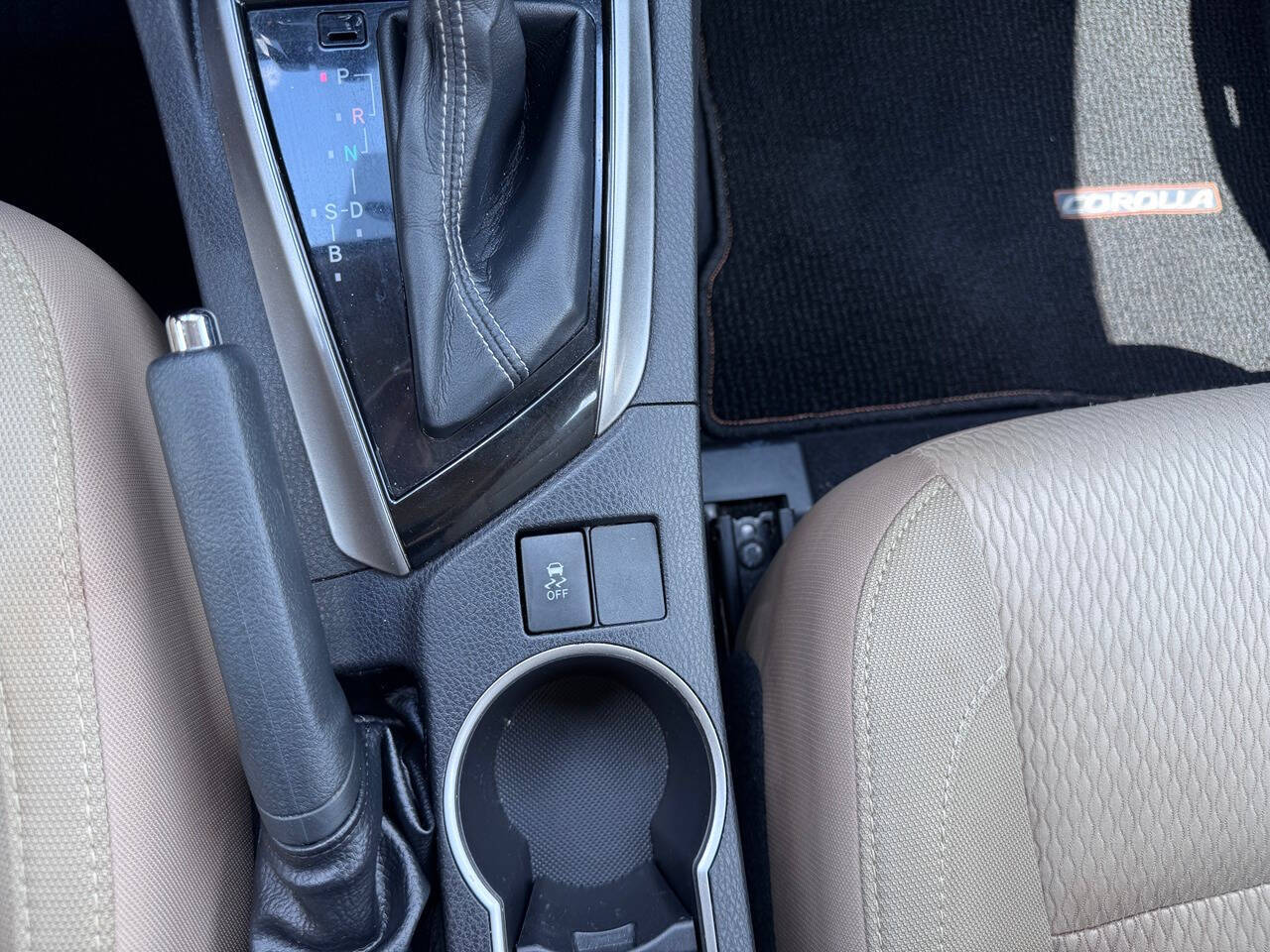 2015 Toyota Corolla 11
