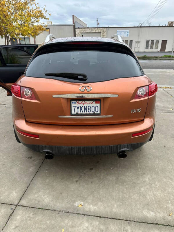 2004 Infiniti FX35