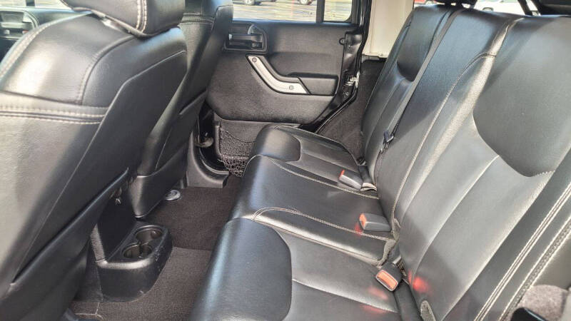 2016 Jeep Wrangler Unlimited Sahara