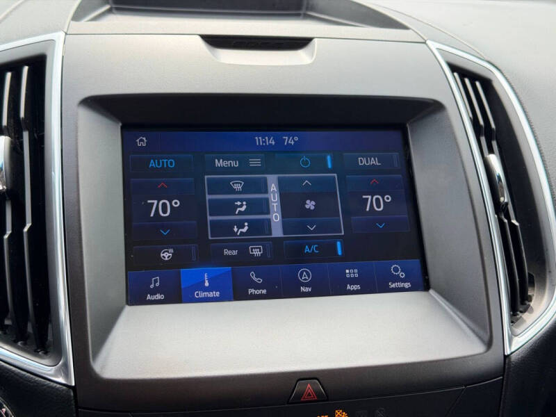 2020 Ford Edge Titanium