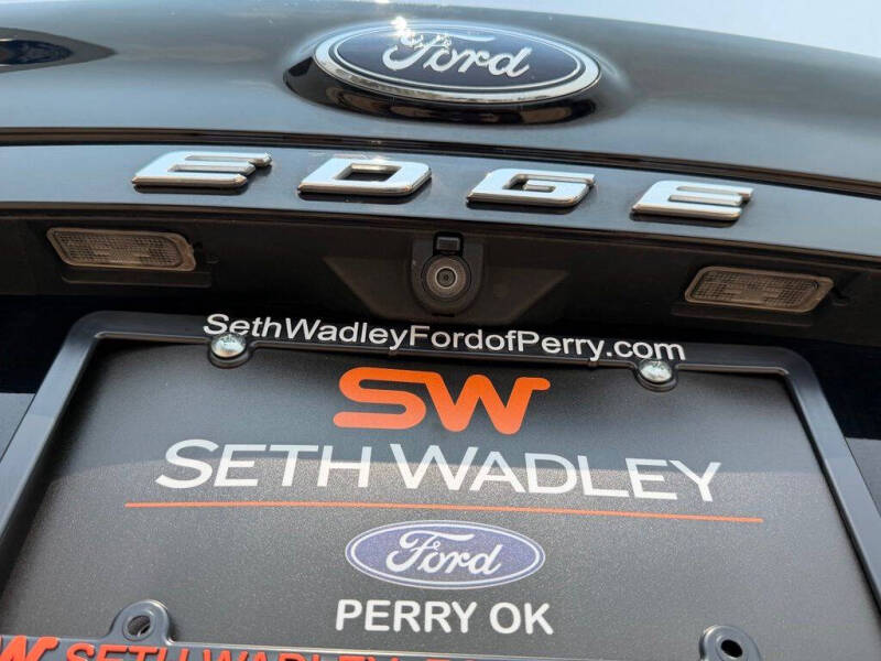 2021 Ford Edge Titanium