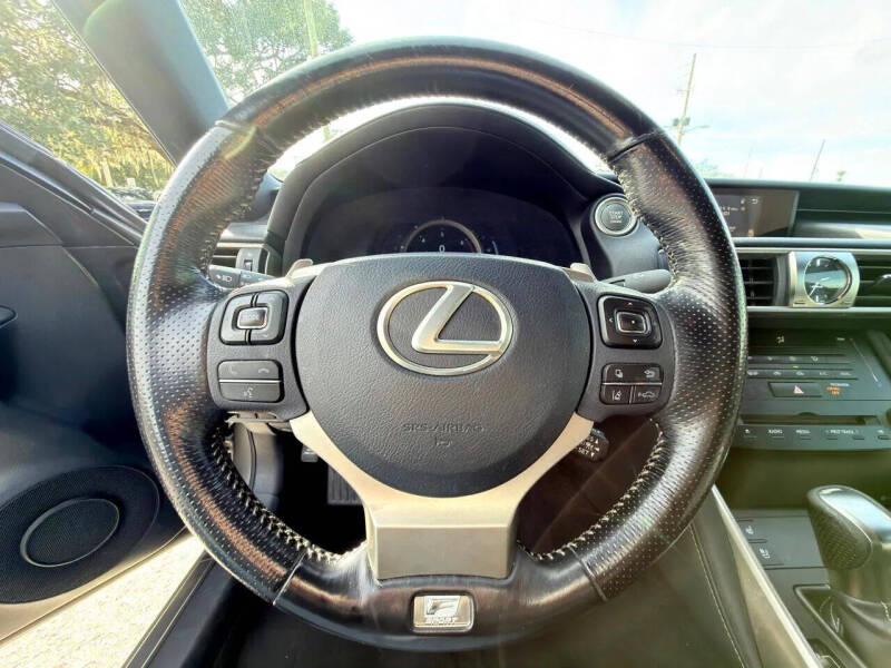 2017 Lexus IS 200t