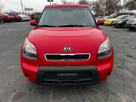 2011 Kia Soul +