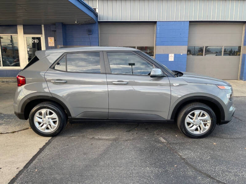 2021 Hyundai Venue SE