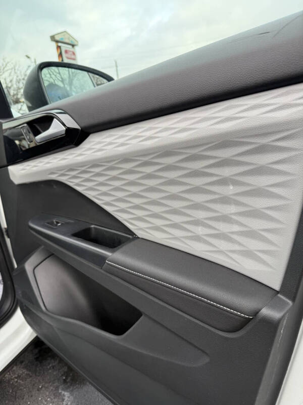 2024 Volkswagen Taos S