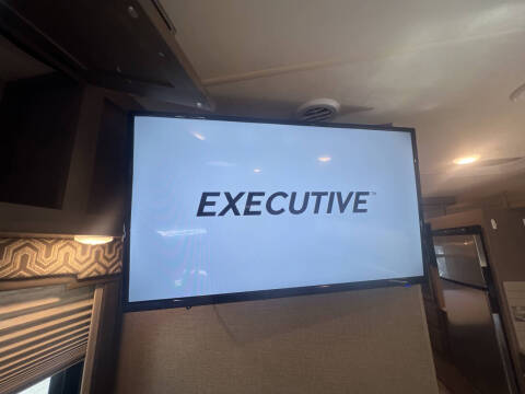 2021 Thor Motor Coach Hurricane