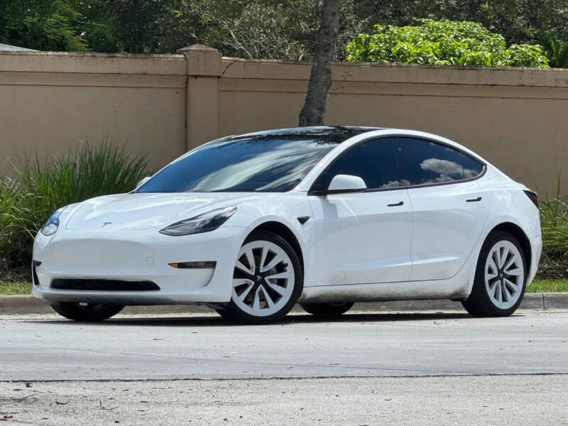 2023 Tesla Model 3 Base's photo