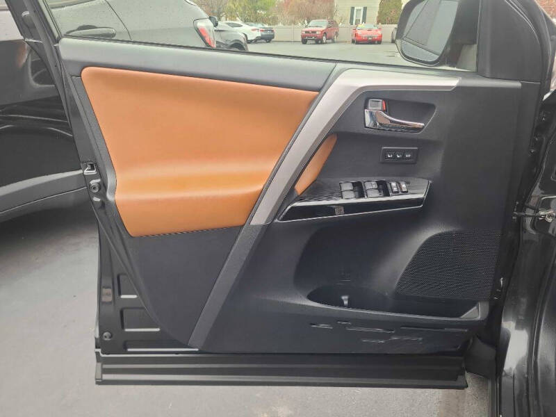 2017 Toyota RAV4 Hybrid Limited