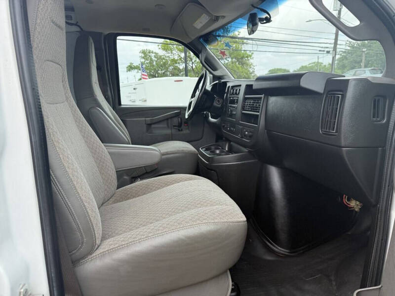 2019 GMC Savana 2500
