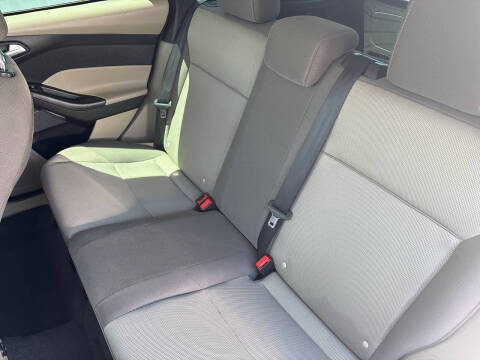 2012 Ford Focus SE