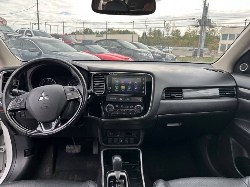 2018 Mitsubishi Outlander SEL