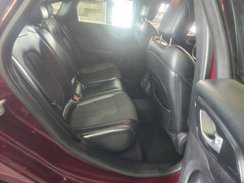 2016 Chrysler 200 S