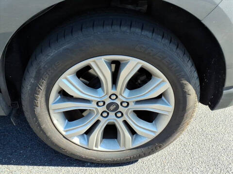 2023 Ford Edge Titanium