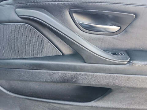 2015 BMW 5 Series 528i