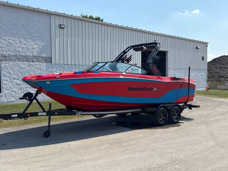 2022 MasterCraft XT24
