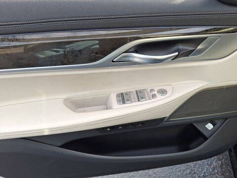 2020 BMW 7 Series 745e xDrive iPerformance