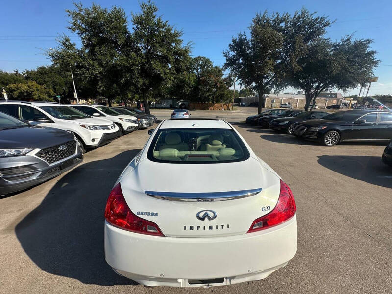 2012 Infiniti G37 Coupe Journey