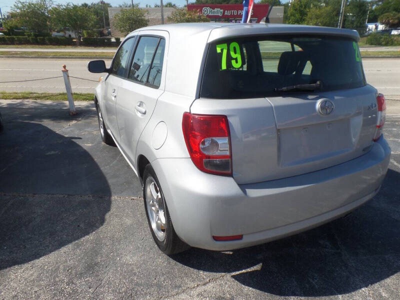 2010 Scion xD