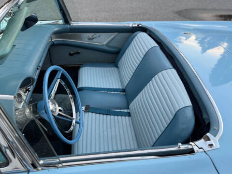 1957 Ford Thunderbird