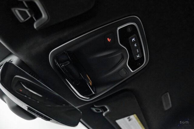 2025 Lotus Emira V6 Base