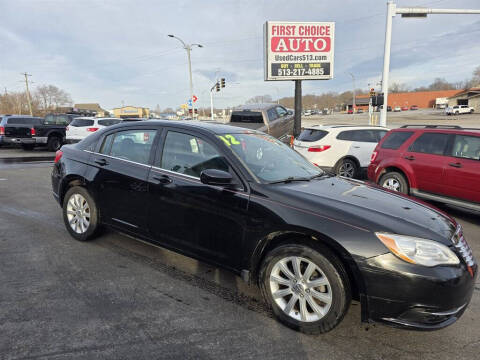 2012 Chrysler 200 for sale at FIRST CHOICE AUTO in Middletown OH