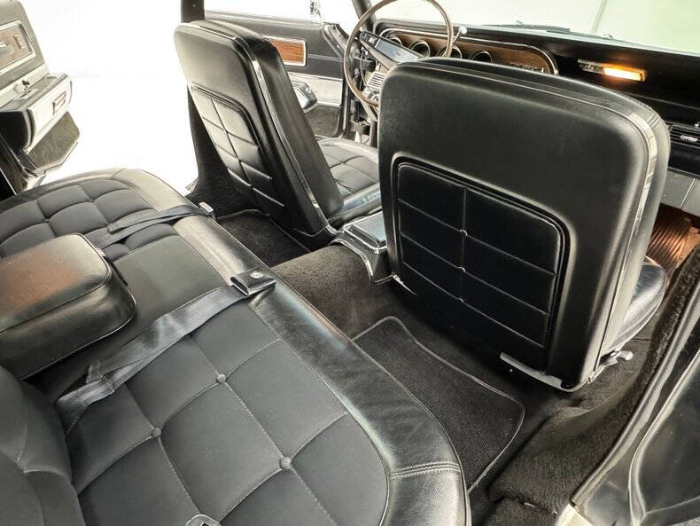 1967 Ford Thunderbird