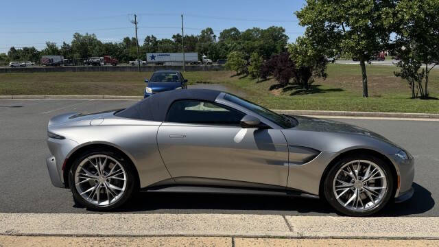 2022 Aston Martin Vantage