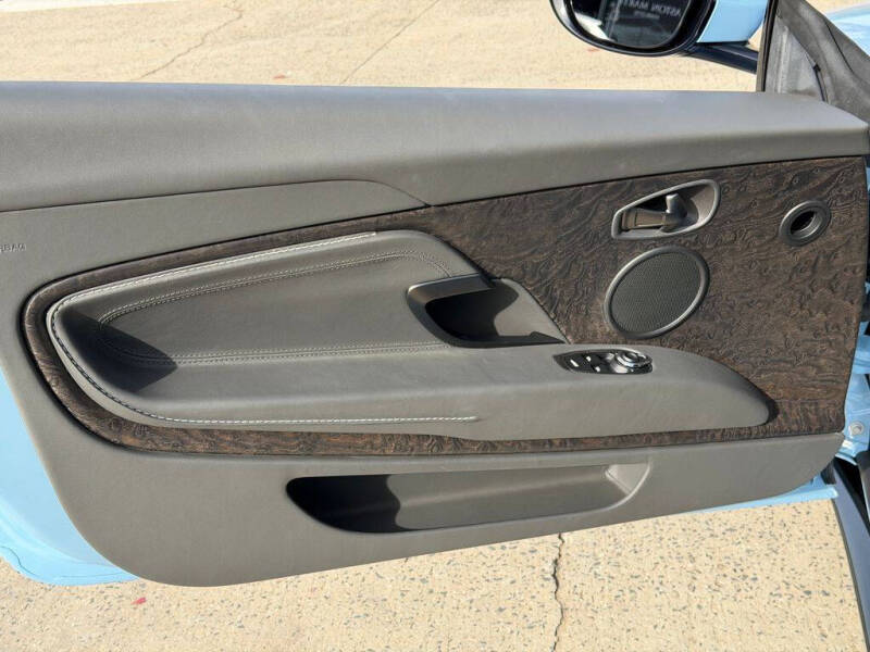 2023 Aston Martin DB11 Volante