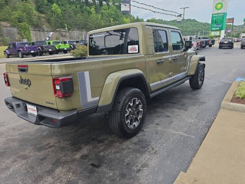 2026 Jeep Gladiator Sahara