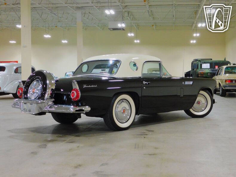 1956 Ford Thunderbird